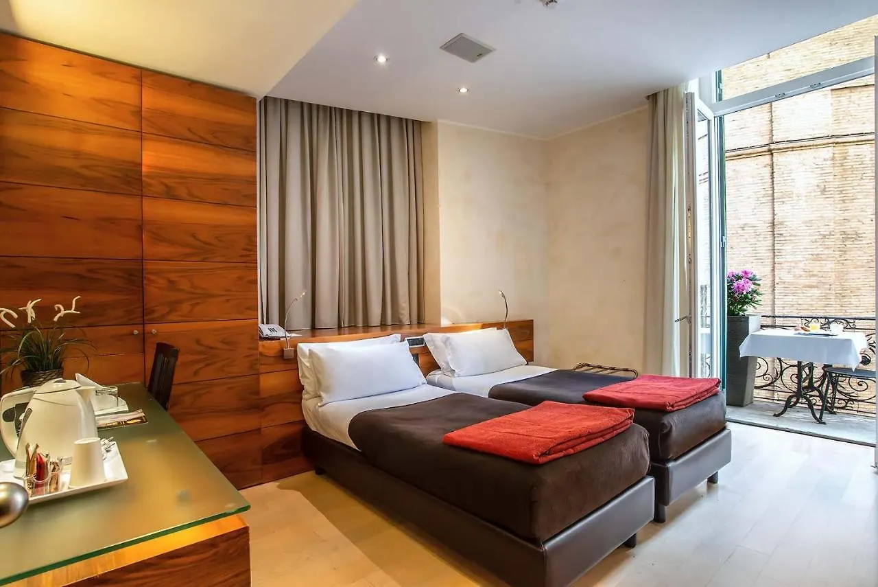Hotel Tritone Rome