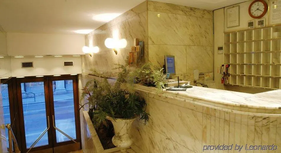 Hotel Tritone Rome