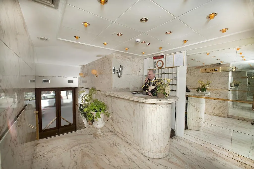 Hotel Tritone Rome Italy