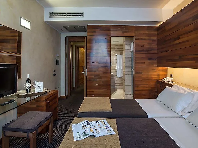 ***  Hotel Tritone Rome Italie