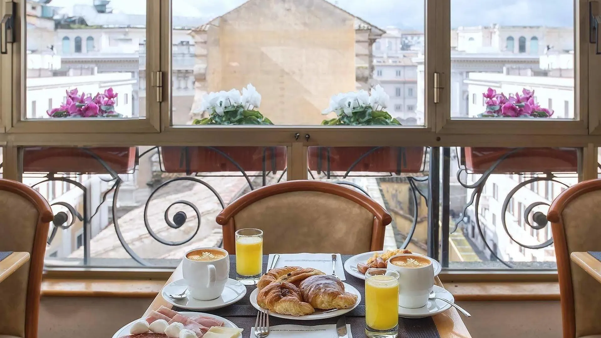 Hotel Tritone Rome