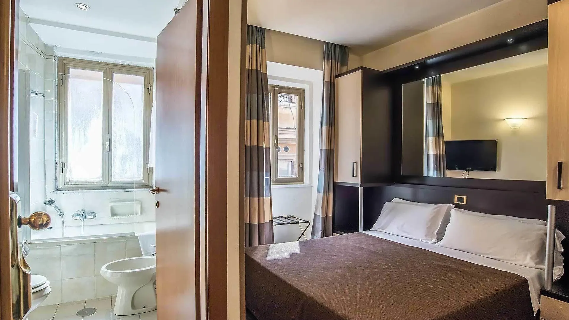 Hotel Tritone Rome